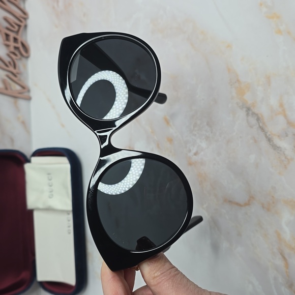 Gucci oversized round black sunglasses - Picture 8 of 15